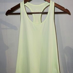 Pre-Loved Nike shirt size small